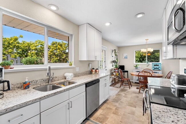 Building Photo - 2970 W 73rd Ave