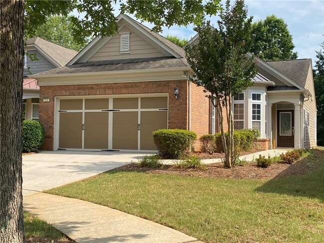 Primary Photo - 124 Spider Lily Ct