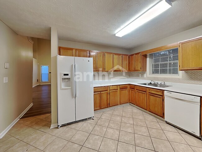 Building Photo - 670 Old Johnson Rd