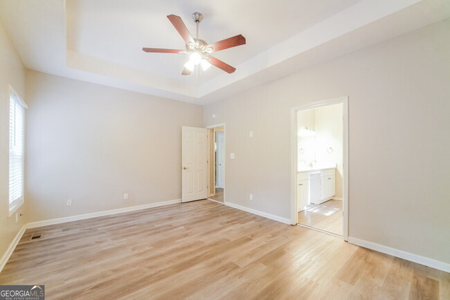 Building Photo - 57 Highland Dr