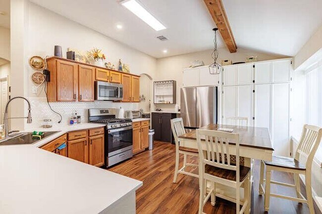 Building Photo - 213 Chandler Crossing Trail