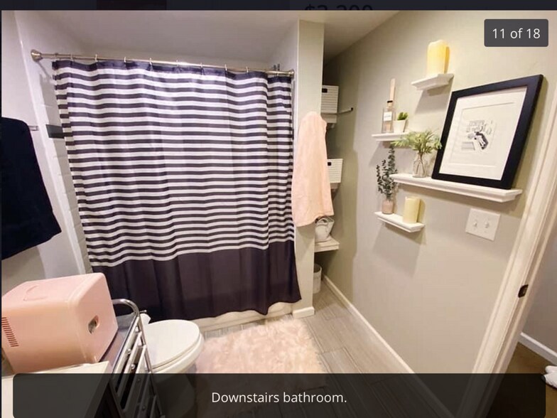 Tub/showers in both bathrooms - 5019 W 34th Ave
