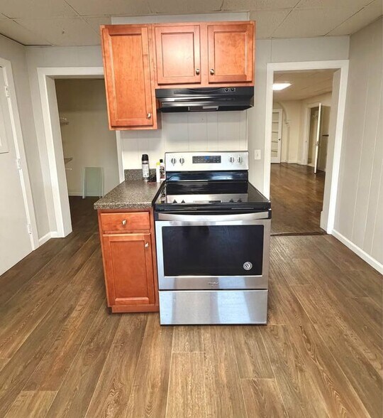 Building Photo - 324 Broadway