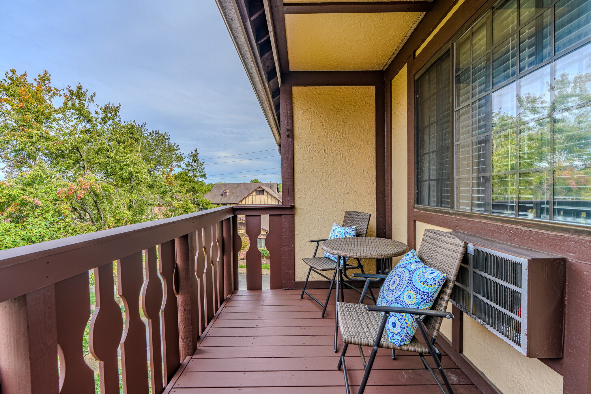 Building Photo - 19E Kensington Rd