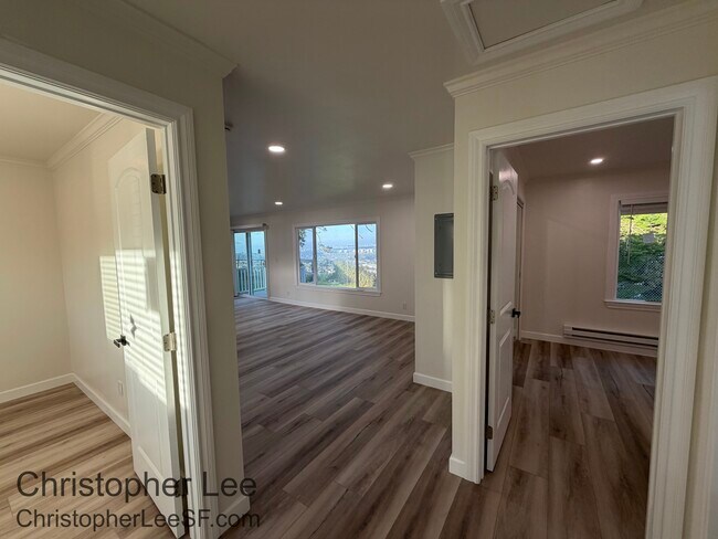 Building Photo - 848 Beechwood Dr