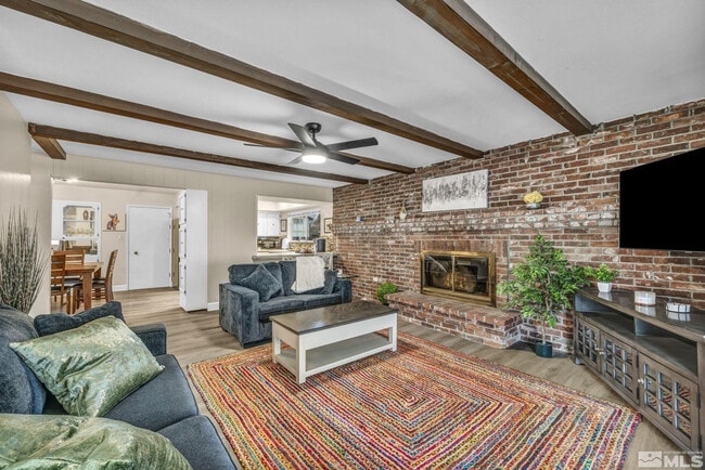 Building Photo - 1490 Foster Dr