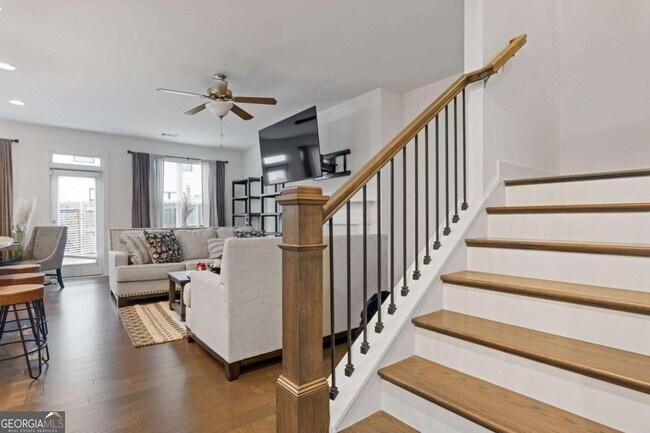 Building Photo - 94 Garrison Dr