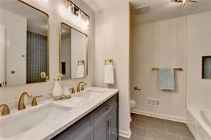 Building Photo - 1450 Cedarhurst Dr
