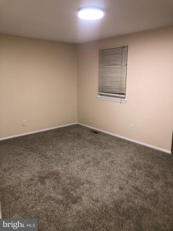 Building Photo - 13013 Townsend Rd