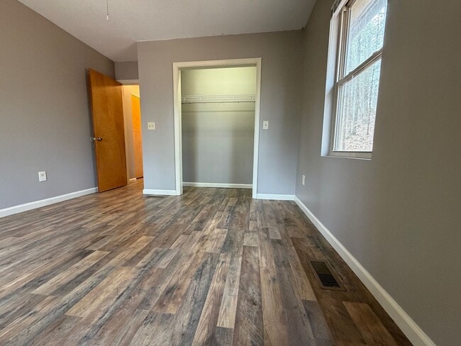 Building Photo - East AVL - Ready now! Big Basement!