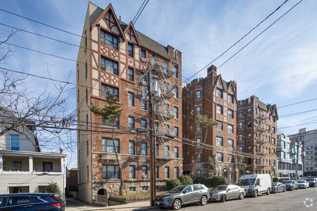 Building Photo - 160 Beach 117th Street