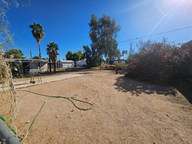 Building Photo - 725 S 97th Way