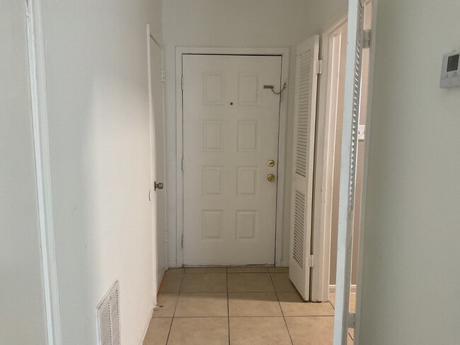Building Photo - 12400 Brookglade Cir