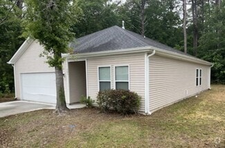 Building Photo - Beautiful 3 Bedroom Home