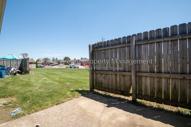 Building Photo - 4545 Wayne Meadows Cir