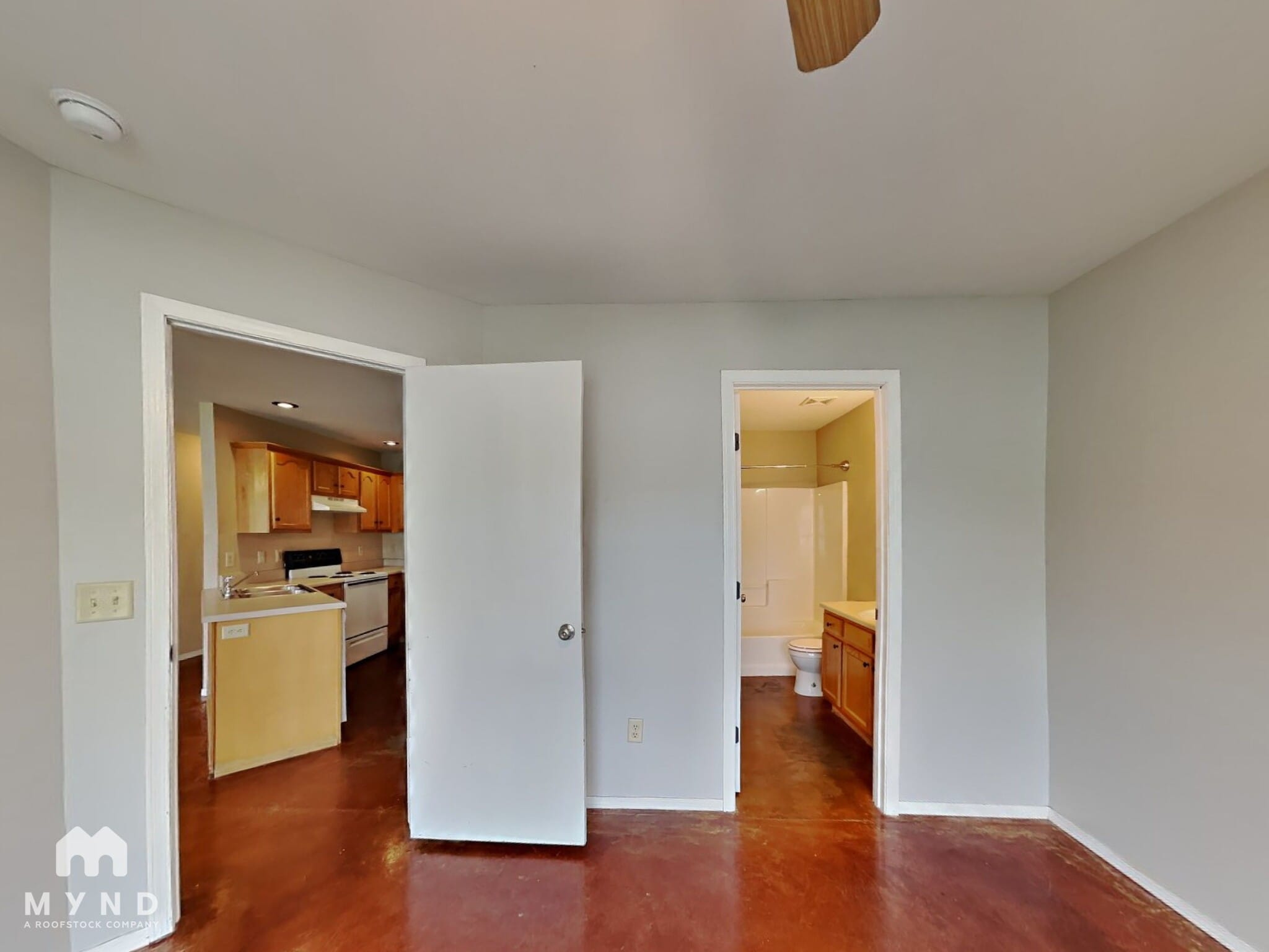 Building Photo - 1112 S Clifton Ave