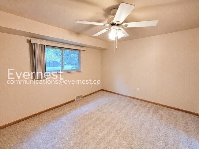 Building Photo - Modern 3-Bedroom, 2-Bath Home with Spacious Garage, Cozy Patio & Pet-Friendly Living – Available ...