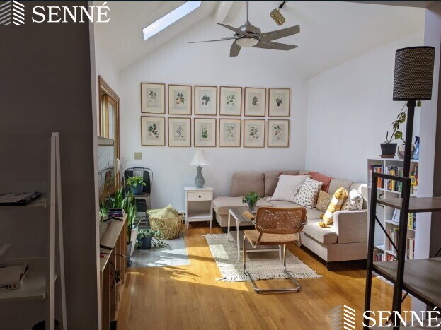 Building Photo - 351 Norfolk St