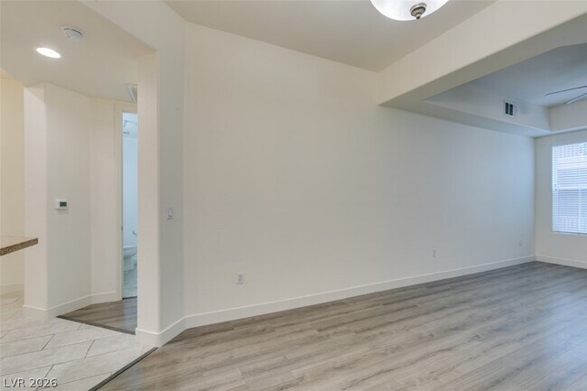 Building Photo - 38 E Serene Ave