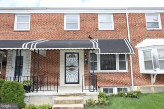 Building Photo - 1612 Sherwood Ave