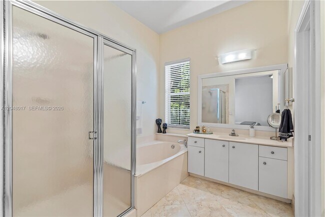 Building Photo - 1097 Allamanda Way