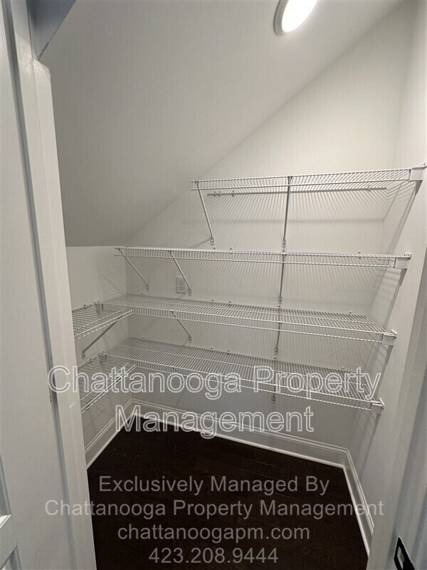 Building Photo - 1526 Bowtie Rd