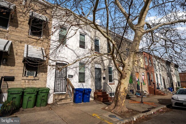 Building Photo - 1316 McHenry St