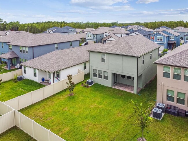Building Photo - 9754 Little Bluestem Dr