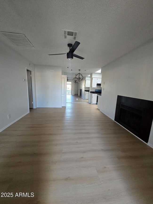 Building Photo - 97 N Cooper Rd