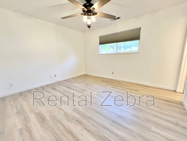 Building Photo - 2747 Branco Ave