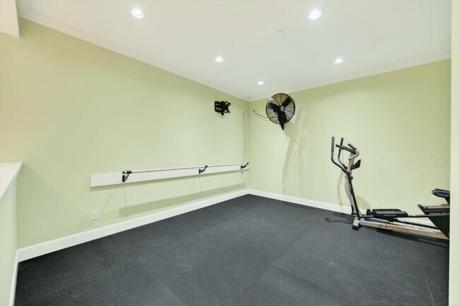 Building Photo - 18270 Baylor Ave