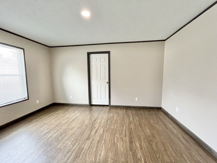 Building Photo - 3701 2nd St