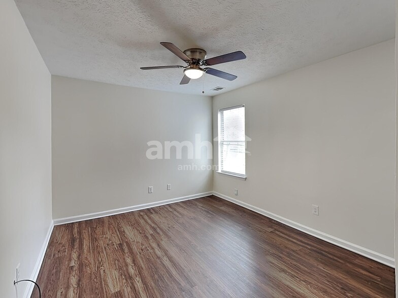 Building Photo - 4238 Brighton Way NW