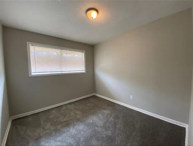 Building Photo - Amazing 3 Bedroom 2 bath home in Houston