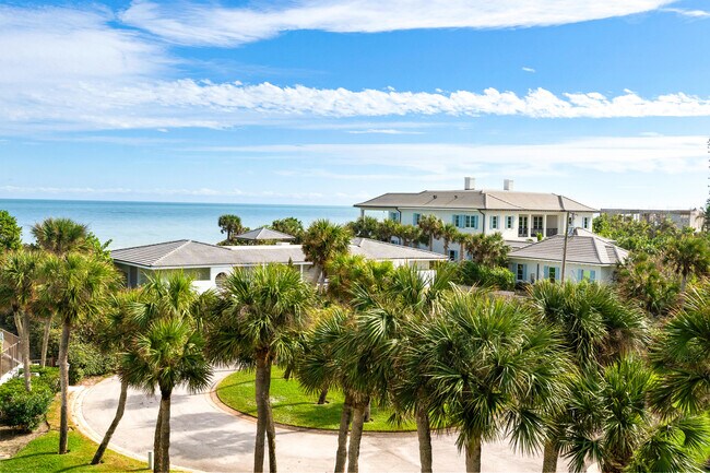 Building Photo - 5300 Jimmy Buffett Mem Hwy