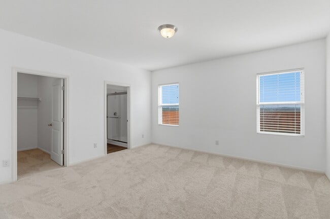 Building Photo - 211 Shiro Dr