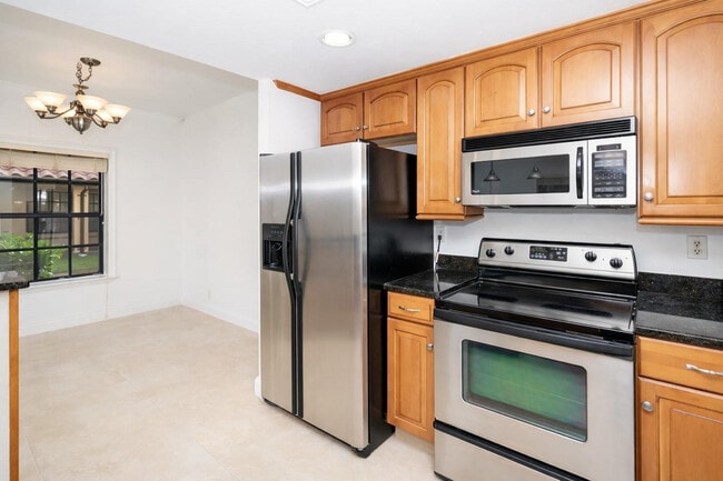 Building Photo - 1524 SE 12th St