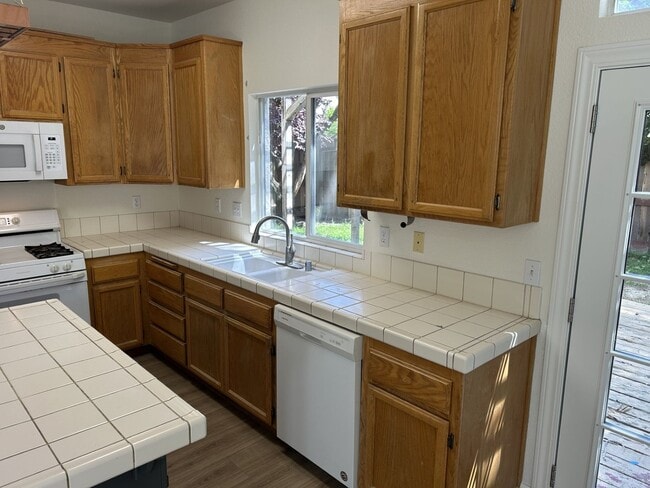Building Photo - 597 Canvasback Ct