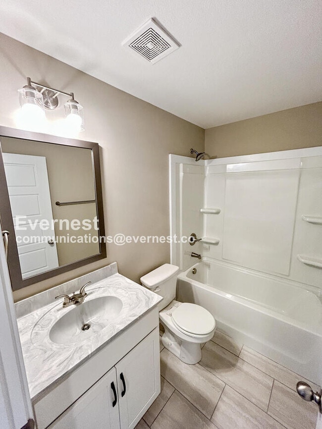 Building Photo - 100 Banagher Ct