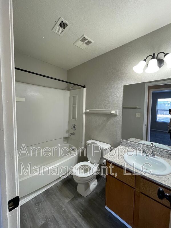 Building Photo - 4406 S 133rd E Ave