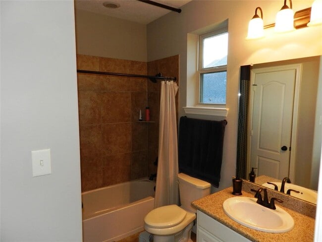 Building Photo - 4419 Montcliff Bend Ct