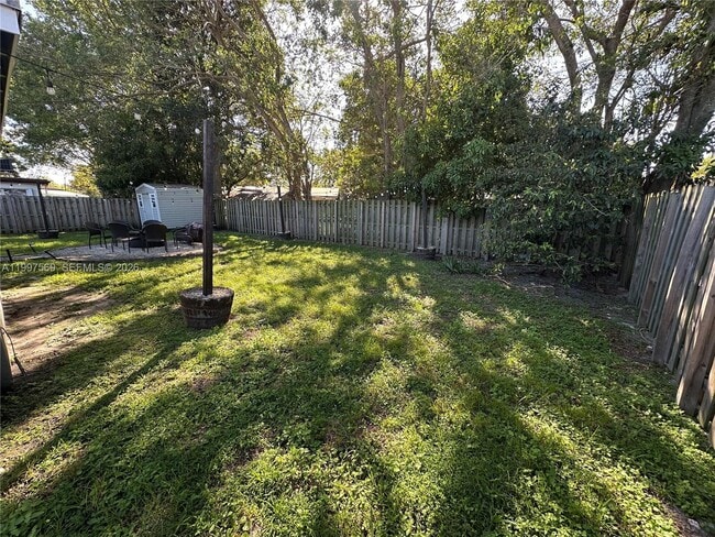 Building Photo - 214 S 57th Ave