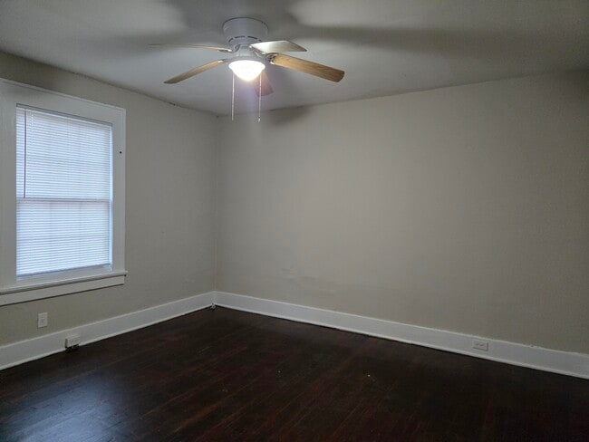 Building Photo - 1939 Haynie Dr