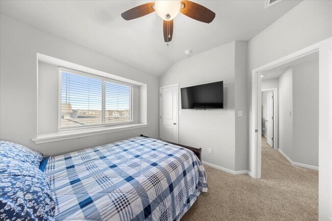 Building Photo - 6110 Principale Dr