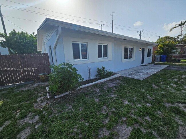 Building Photo - 2551 NE 7th Terrace