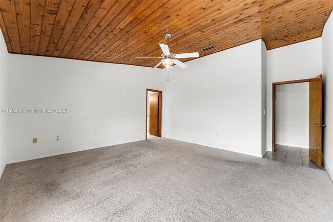Building Photo - 8131 SW 90th Ave
