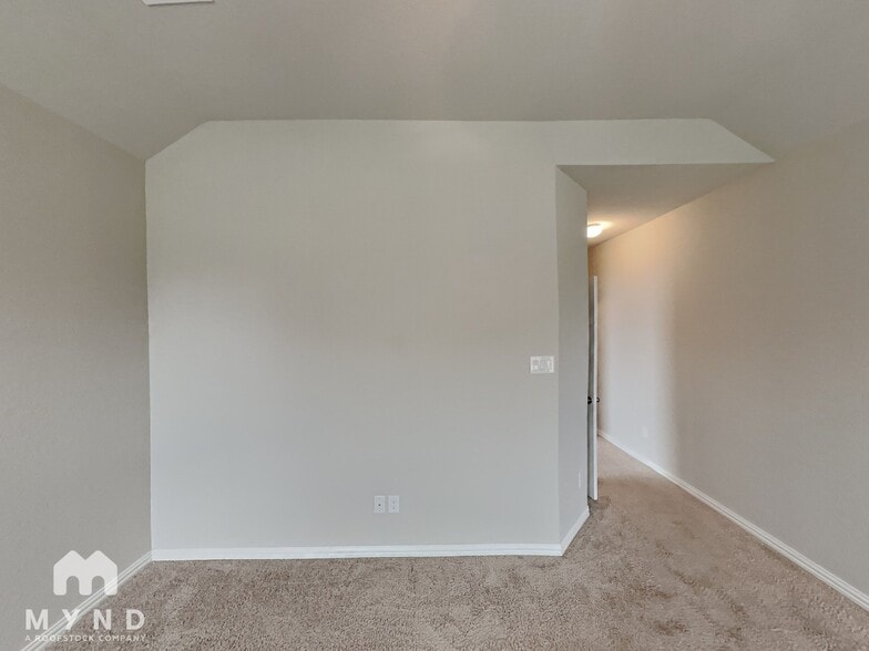 Building Photo - 13849 Bellows Path