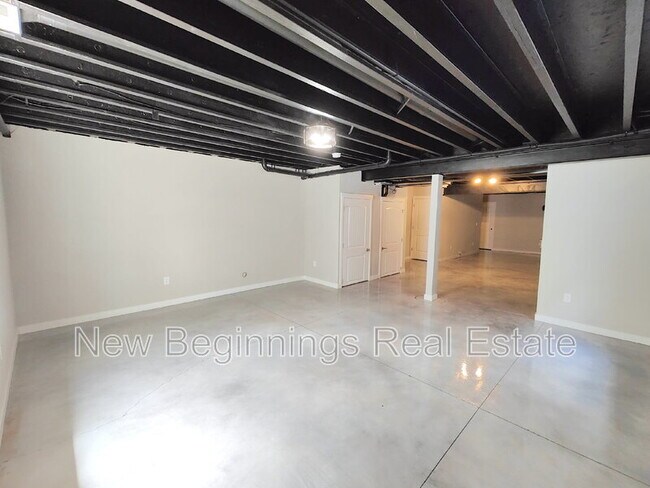 Building Photo - 5313 Palomino Ranch Point