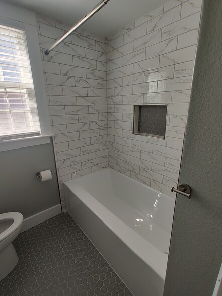 Bathroom - 1807 E Cervantes St