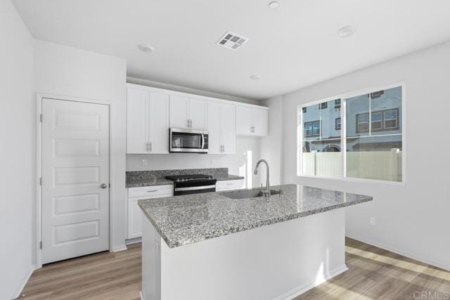 Building Photo - 28115 Ashtree St
